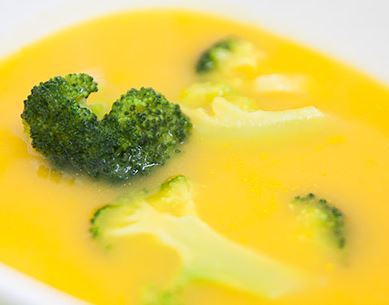 Sopa de Abóbora com Brócolos