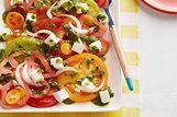 Salada de tomate com queijo fresco