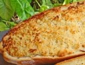 Pão de queijo com alho